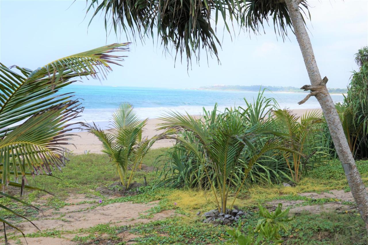 Lanka Beach Boutique Bungalows & Grand Villa Тангале Екстериор снимка