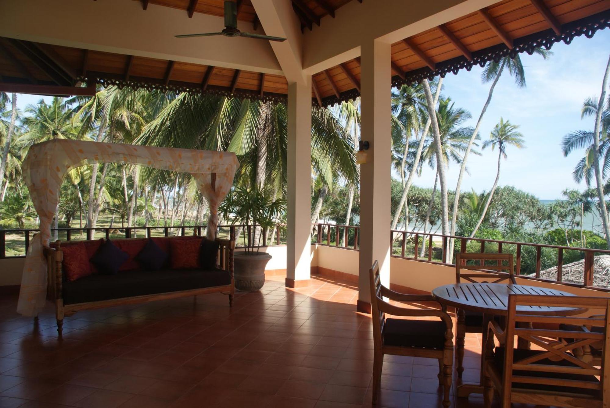 Lanka Beach Boutique Bungalows & Grand Villa Тангале Стая снимка