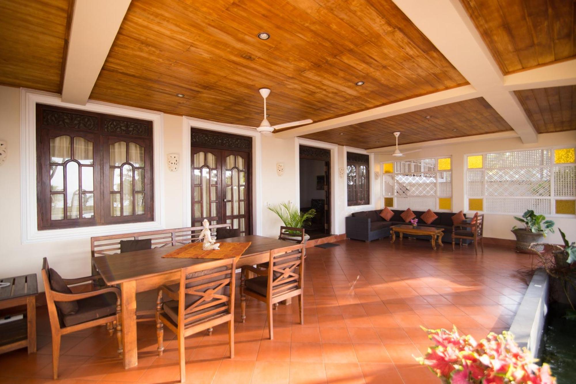 Lanka Beach Boutique Bungalows & Grand Villa Тангале Екстериор снимка