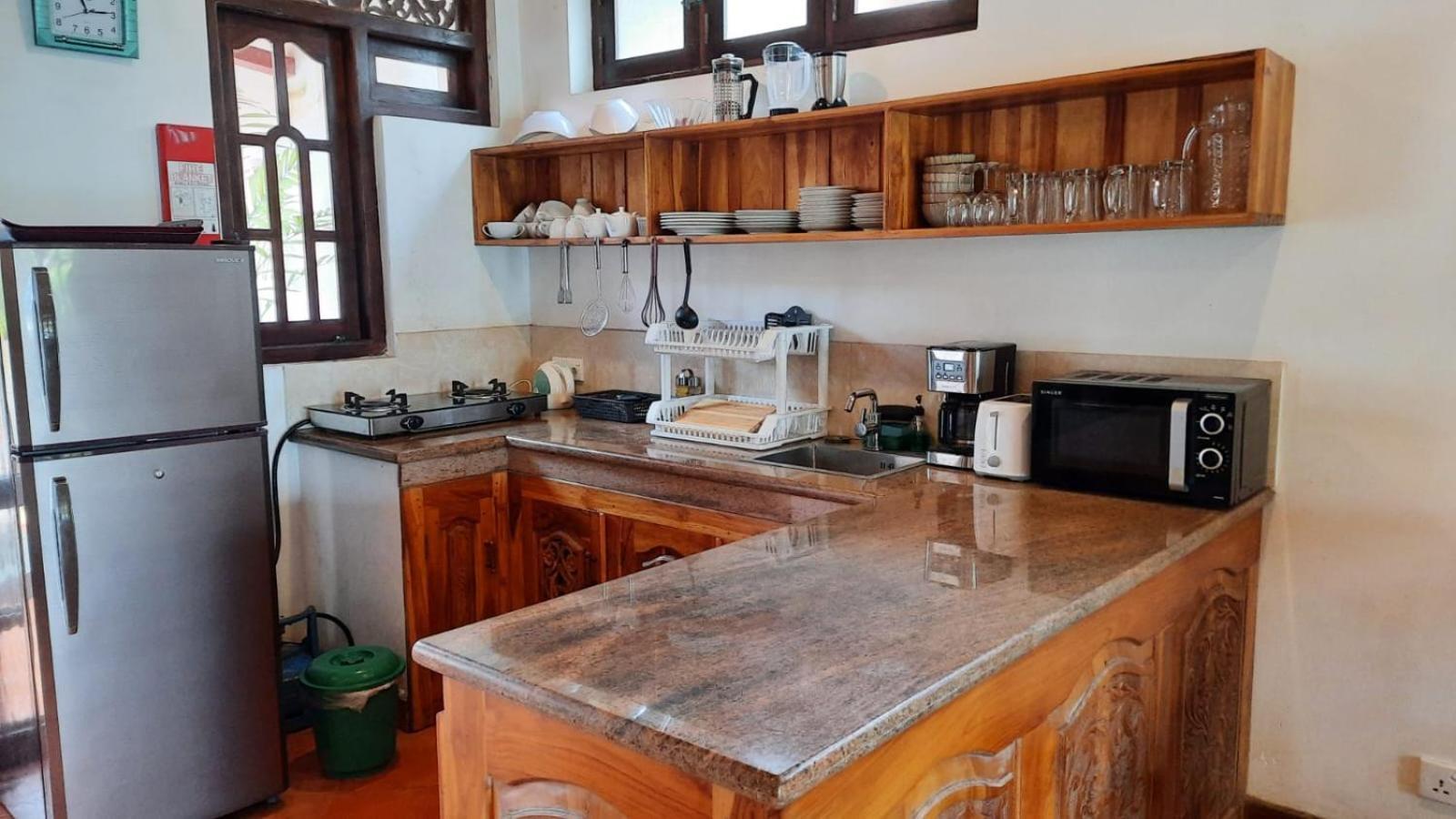 Lanka Beach Boutique Bungalows & Grand Villa Тангале Екстериор снимка
